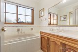 https://images.listonce.com.au/custom/160x/listings/45-bond-avenue-blackburn-south-vic-3130/101/00697101_img_07.jpg?xq3KZqthtPY