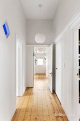 https://images.listonce.com.au/custom/160x/listings/45-clyde-street-thornbury-vic-3071/516/01753516_img_04.jpg?IBtBu6nd2WM