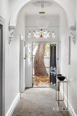 https://images.listonce.com.au/custom/160x/listings/45-fraser-street-richmond-vic-3121/920/01921920_img_11.jpg?EhhdnYgW3Vo