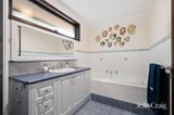 https://images.listonce.com.au/custom/160x/listings/45-hawthory-road-kilsyth-vic-3137/830/01985830_img_10.jpg?V31e3Til6V0