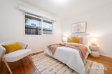 https://images.listonce.com.au/custom/160x/listings/45-hibiscus-road-blackburn-north-vic-3130/220/01907220_img_08.jpg?uovr771VnmE