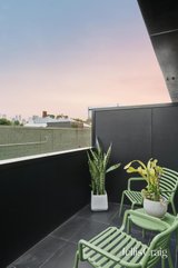 https://images.listonce.com.au/custom/160x/listings/45-huckerby-street-richmond-vic-3121/786/01855786_img_17.jpg?jpgPd-vp5wI