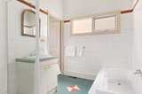 https://images.listonce.com.au/custom/160x/listings/45-illawarra-road-flemington-vic-3031/612/01724612_img_09.jpg?PXhFwvLpdGU