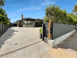 https://images.listonce.com.au/custom/160x/listings/45-iona-avenue-belmont-vic-3216/054/01975054_img_21.jpg?d8-iToH1L_E