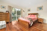 https://images.listonce.com.au/custom/160x/listings/45-kerr-street-blackburn-vic-3130/704/00316704_img_06.jpg?kTRqNax5Ajo