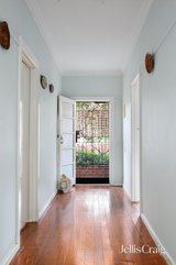 https://images.listonce.com.au/custom/160x/listings/45-lincoln-drive-bulleen-vic-3105/229/01816229_img_06.jpg?n62Y8klacQU
