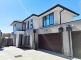 https://images.listonce.com.au/custom/160x/listings/45-monet-court-doncaster-east-vic-3109/099/00995099_img_01.jpg?UyTmFmYhEG8