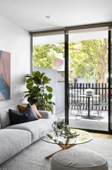 https://images.listonce.com.au/custom/160x/listings/45-palmerston-street-carlton-vic-3053/486/01636486_img_09.jpg?3AUmOZ4O6oo