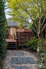 https://images.listonce.com.au/custom/160x/listings/45-settlers-hill-crescent-croydon-hills-vic-3136/456/01978456_img_13.jpg?QxkjiEOgXDQ