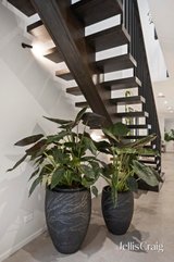 https://images.listonce.com.au/custom/160x/listings/45-smiths-road-templestowe-vic-3106/580/01937580_img_03.jpg?D92o3GXHs9A