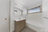 https://images.listonce.com.au/custom/160x/listings/45-the-avenue-surrey-hills-vic-3127/545/01903545_img_08.jpg?mbPqx5aym00
