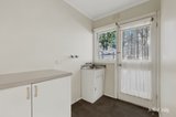 https://images.listonce.com.au/custom/160x/listings/45-the-avenue-surrey-hills-vic-3127/545/01903545_img_09.jpg?npQTikiW2jI