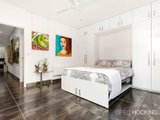 https://images.listonce.com.au/custom/160x/listings/4515-beach-street-port-melbourne-vic-3207/019/01088019_img_10.jpg?mxB6cw7Yjfo