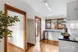 https://images.listonce.com.au/custom/160x/listings/454-banksia-street-heidelberg-vic-3084/215/01947215_img_02.jpg?s80YBYASFuk