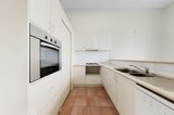 https://images.listonce.com.au/custom/160x/listings/456-beach-road-hampton-vic-3188/560/01933560_img_03.jpg?6YYldpkQKpE