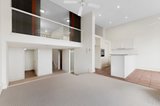 https://images.listonce.com.au/custom/160x/listings/456-beach-road-hampton-vic-3188/560/01933560_img_10.jpg?31k6_oVeZqU