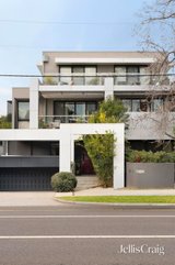 https://images.listonce.com.au/custom/160x/listings/457-station-street-fairfield-vic-3078/675/01950675_img_02.jpg?EiBsm-qf0pE