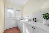 https://images.listonce.com.au/custom/160x/listings/45a-greendale-road-doncaster-east-vic-3109/670/01415670_img_09.jpg?9mbVi0pAE6U