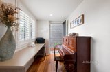 https://images.listonce.com.au/custom/160x/listings/46-berwick-street-lilydale-vic-3140/368/01617368_img_09.jpg?hknINk2gvvE