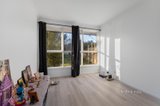 https://images.listonce.com.au/custom/160x/listings/46-cappella-court-glen-waverley-vic-3150/381/01735381_img_05.jpg?S5a3DXTGNdM