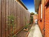 https://images.listonce.com.au/custom/160x/listings/46-carlyle-street-hawthorn-east-vic-3123/430/01684430_img_06.jpg?aJPtG_8KC48