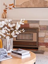 https://images.listonce.com.au/custom/160x/listings/46-celeste-street-doncaster-east-vic-3109/636/01702636_img_04.jpg?n654wewmKyg