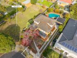 https://images.listonce.com.au/custom/160x/listings/46-celeste-street-doncaster-east-vic-3109/636/01702636_img_13.jpg?SOpdlHCgXiI