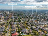 https://images.listonce.com.au/custom/160x/listings/46-celeste-street-doncaster-east-vic-3109/636/01702636_img_16.jpg?noOqZFujaRs