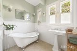 https://images.listonce.com.au/custom/160x/listings/46-charman-road-mentone-vic-3194/422/01900422_img_08.jpg?ShG-jLM0Oso