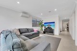 https://images.listonce.com.au/custom/160x/listings/46-devereux-way-charlemont-vic-3217/531/01698531_img_07.jpg?MRNk3Q6I0e0