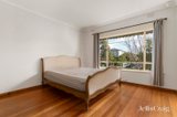https://images.listonce.com.au/custom/160x/listings/46-hamilton-street-niddrie-vic-3042/215/01748215_img_04.jpg?lVM4HMycP5Y