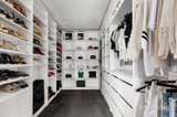 https://images.listonce.com.au/custom/160x/listings/46-henry-street-eltham-vic-3095/431/01951431_img_10.jpg?cEjgc-_v_6k