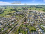 https://images.listonce.com.au/custom/160x/listings/46-howe-street-miners-rest-vic-3352/869/01576869_img_04.jpg?iOD_TBNZeUs