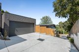 https://images.listonce.com.au/custom/160x/listings/46-huntingdale-drive-chirnside-park-vic-3116/922/01853922_img_13.jpg?rKGJRExIfKM