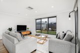 https://images.listonce.com.au/custom/160x/listings/46-longford-road-alfredton-vic-3350/756/01226756_img_05.jpg?p2iBab_JgRM