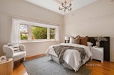 https://images.listonce.com.au/custom/160x/listings/46-myrnong-crescent-ascot-vale-vic-3032/604/01727604_img_06.jpg?UkOebtAflXU