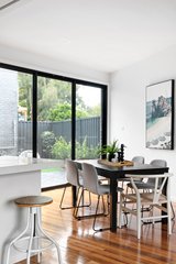 https://images.listonce.com.au/custom/160x/listings/46-oak-court-heidelberg-west-vic-3081/866/01347866_img_12.jpg?71YThdpA1bc