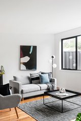 https://images.listonce.com.au/custom/160x/listings/46-oak-court-heidelberg-west-vic-3081/866/01347866_img_13.jpg?SL5jbqQJJRI