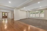 https://images.listonce.com.au/custom/160x/listings/46-park-lane-mount-waverley-vic-3149/946/01350946_img_05.jpg?DK0nFFj7B_s