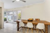 https://images.listonce.com.au/custom/160x/listings/46-parkside-street-elsternwick-vic-3185/433/00694433_img_04.jpg?PqM5AW1096g