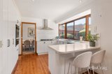 https://images.listonce.com.au/custom/160x/listings/46-wandana-crescent-mooroolbark-vic-3138/725/01903725_img_05.jpg?Nq5bORYaf3I