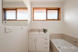 https://images.listonce.com.au/custom/160x/listings/46-wandana-crescent-mooroolbark-vic-3138/725/01903725_img_15.jpg?Hu0iUIupfL0