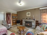 https://images.listonce.com.au/custom/160x/listings/46-winyard-drive-mooroolbark-vic-3138/221/01524221_img_03.jpg?6rdwjdDxWZc