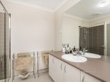 https://images.listonce.com.au/custom/160x/listings/46-wright-street-elphinstone-vic-3448/640/00976640_img_05.jpg?CB6wkAJLL1c