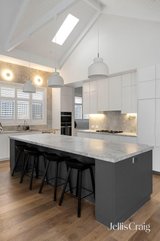 https://images.listonce.com.au/custom/160x/listings/46-yarralea-street-alphington-vic-3078/859/01933859_img_05.jpg?bsBJYSKEHHY