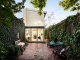 https://images.listonce.com.au/custom/160x/listings/464-nicholson-street-fitzroy-north-vic-3068/554/00982554_img_01.jpg?0-mbIP8EakM