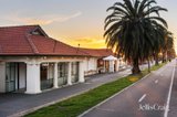 https://images.listonce.com.au/custom/160x/listings/468-alma-road-st-kilda-vic-3182/949/01967949_img_09.jpg?RbN7baCgcWs