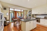 https://images.listonce.com.au/custom/160x/listings/468-easey-street-collingwood-vic-3066/037/00472037_img_03.jpg?EddHEOHmBbw