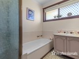 https://images.listonce.com.au/custom/160x/listings/468-hewish-road-croydon-vic-3136/745/01525745_img_04.jpg?HqwEhjJqbLc