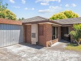 https://images.listonce.com.au/custom/160x/listings/468-hewish-road-croydon-vic-3136/745/01525745_img_07.jpg?ohcKPCIwGus